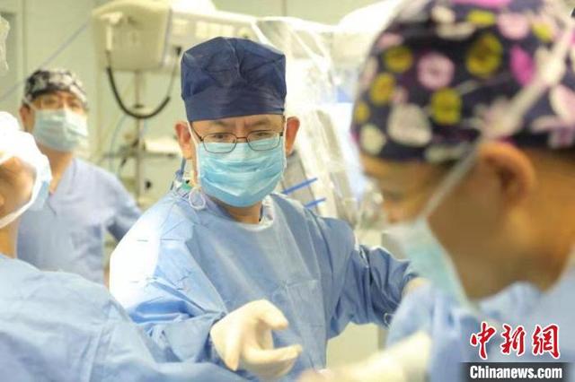 中國專家成功探索單孔機器人肺癌手術 切口更少、更精準-肽度TIMEDOO