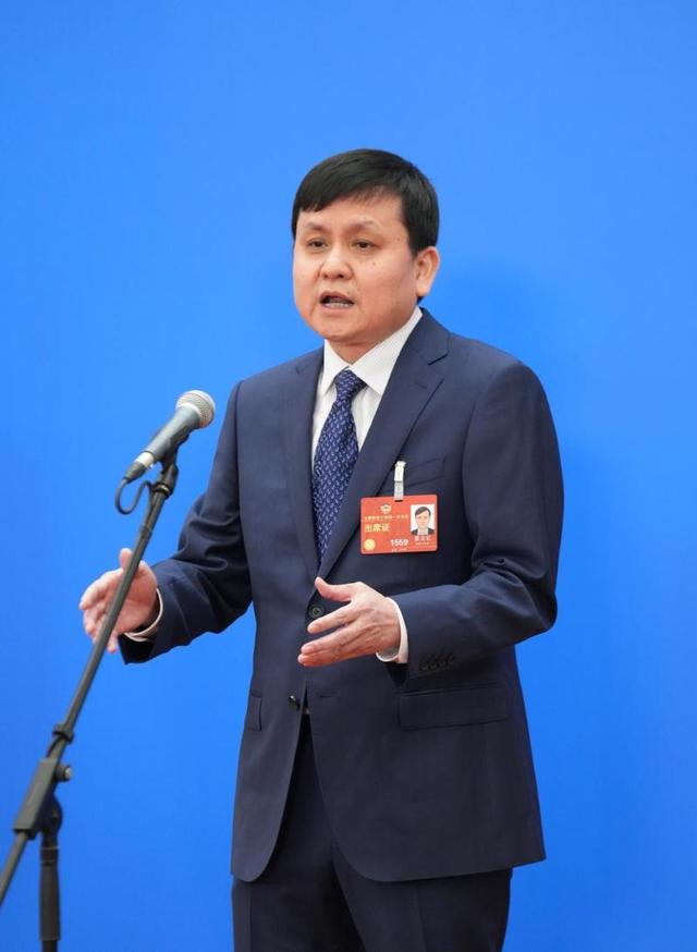 全國政協(xié)委員張文宏:落實(shí)強(qiáng)化基層醫(yī)療衛(wèi)生體系建設(shè)-肽度TIMEDOO